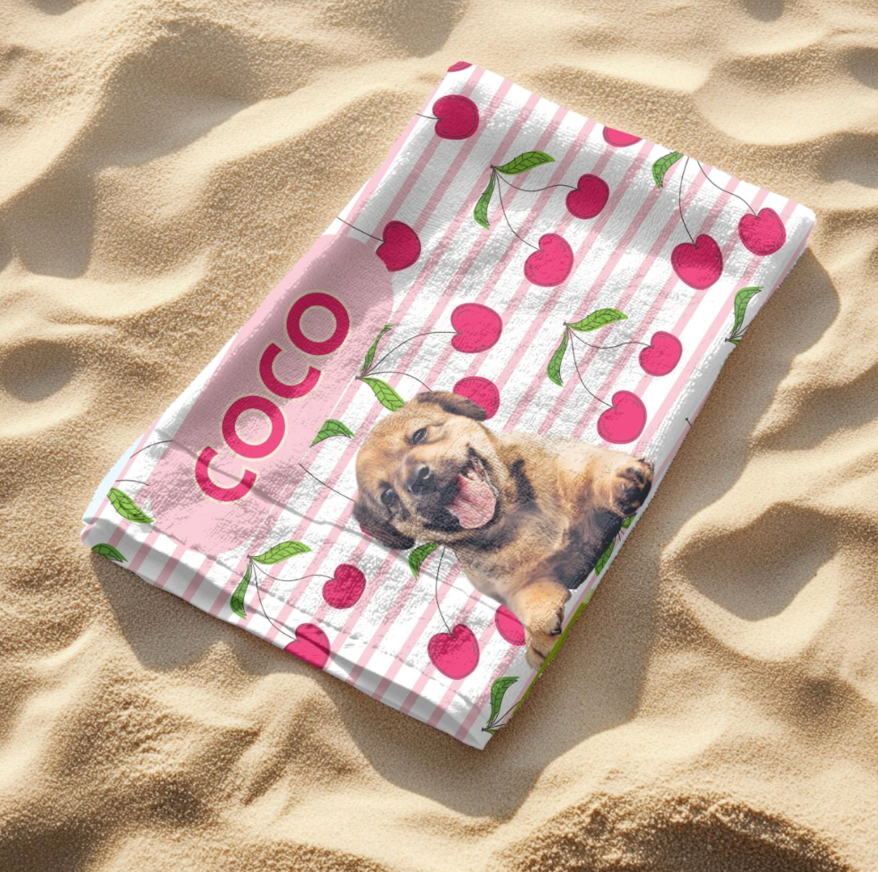 ピンクのストライプビーチタオル