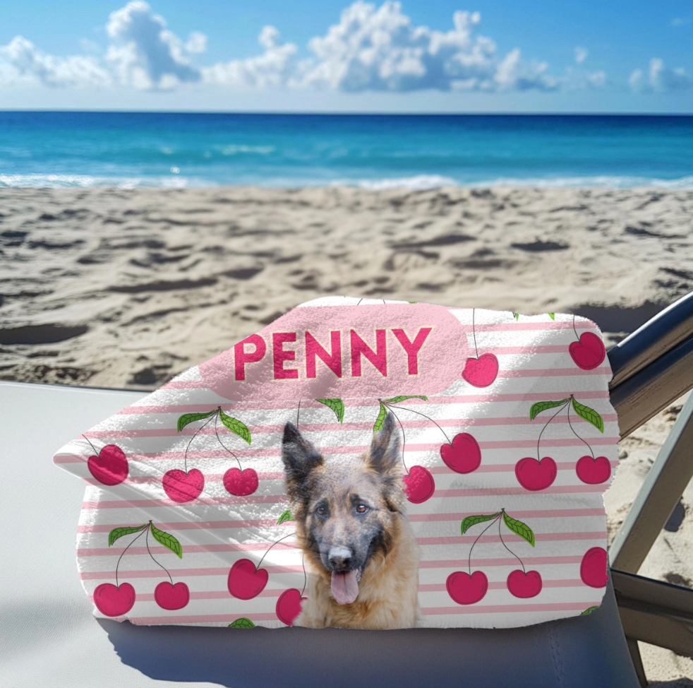 ピンクと白のストライプビーチタオル