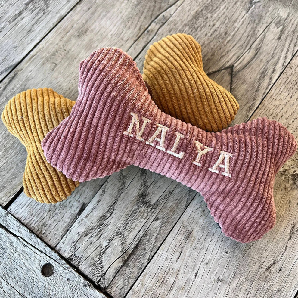 【パーソナライズ可能】刺繍入り骨形犬用おもちゃ スイーカー付き 愛犬向けギフト ドッグトイ